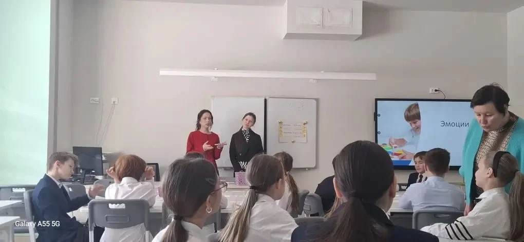 ✅4 марта будущие  педагоги-психологи, проходящие практику  в нашей гимназии,  провели арт-терапевтич