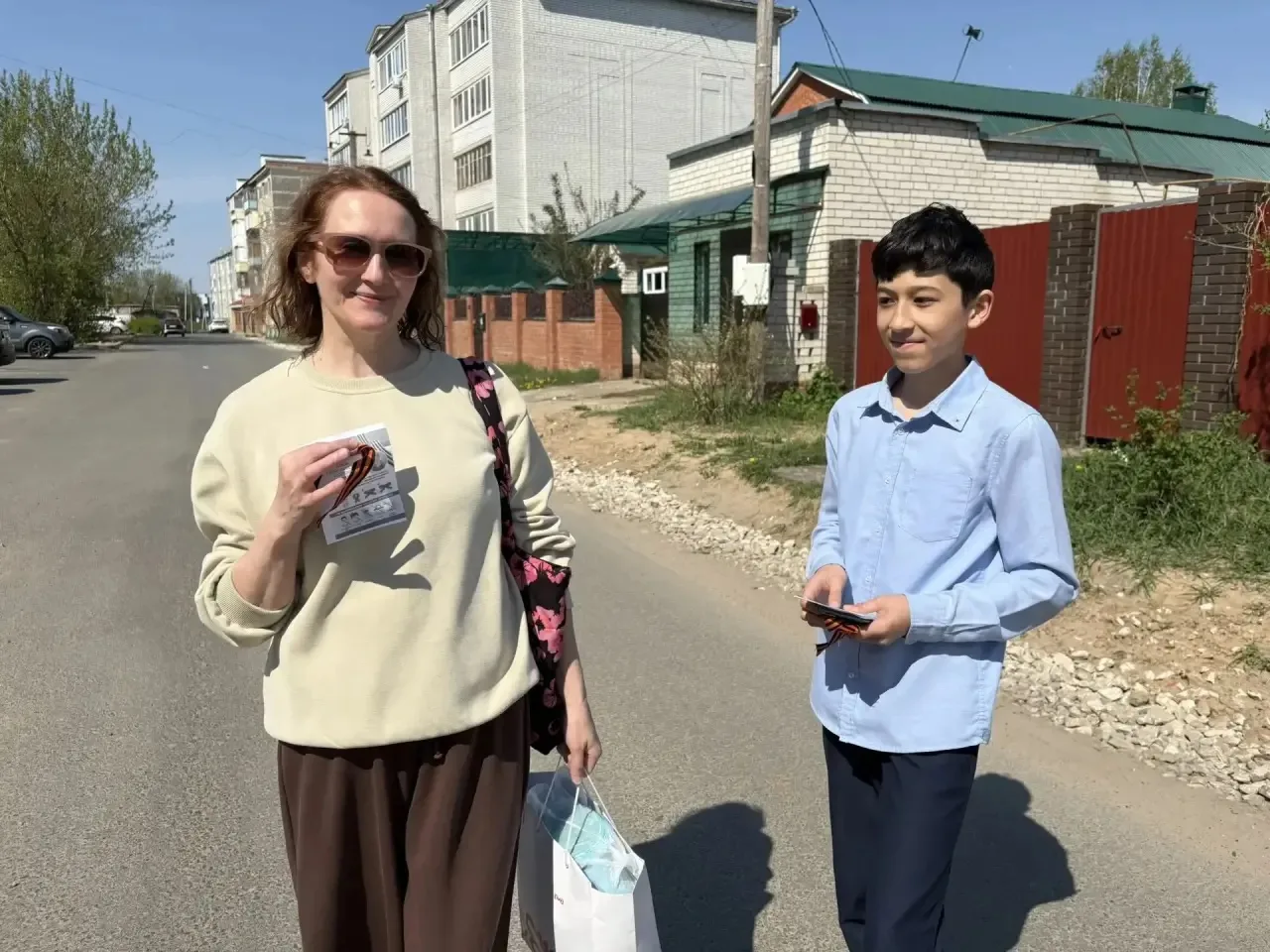 Сегодня наши активисты зажгли сердца жителей посёлка! ✨