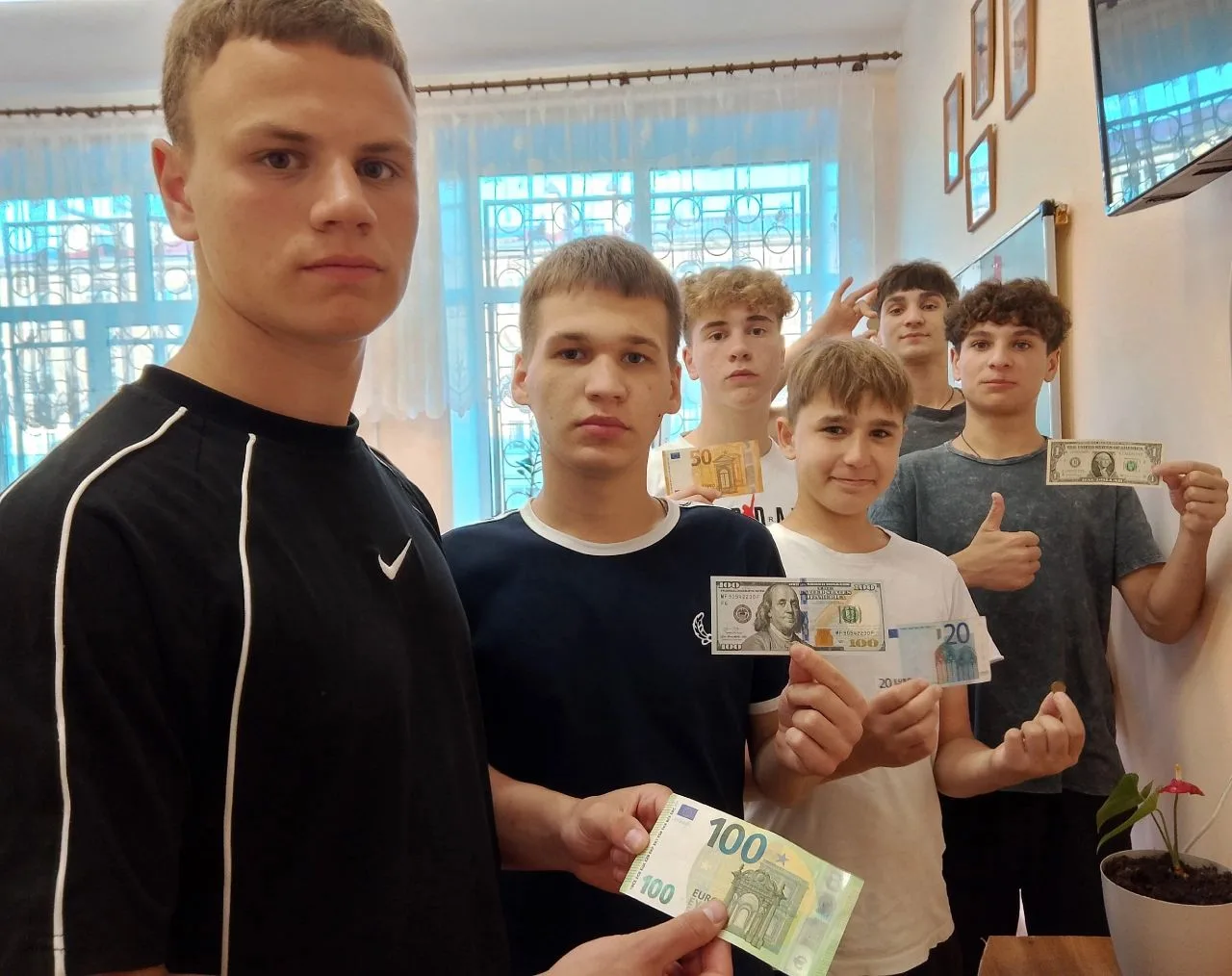 10 июня в ГКО СУВУ г. Октябрьска прошёл час финансовой грамотности. Мероприятие вызвало большой инте