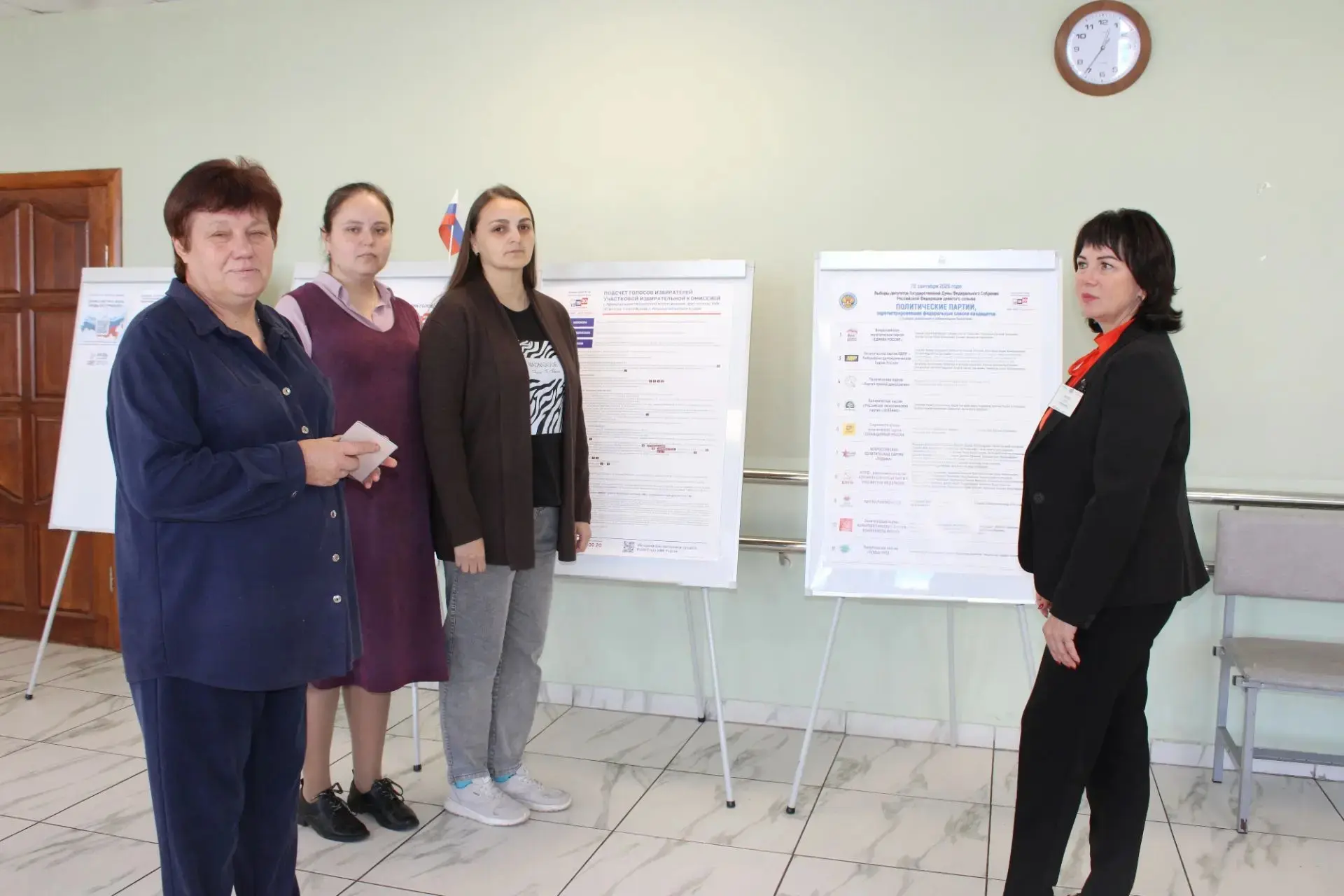 С 15 сентября сотрудники районной газеты «За честь хлебороба» начали освещать ход досро...