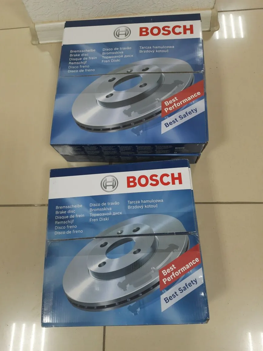 Тормозные диски Bosch.