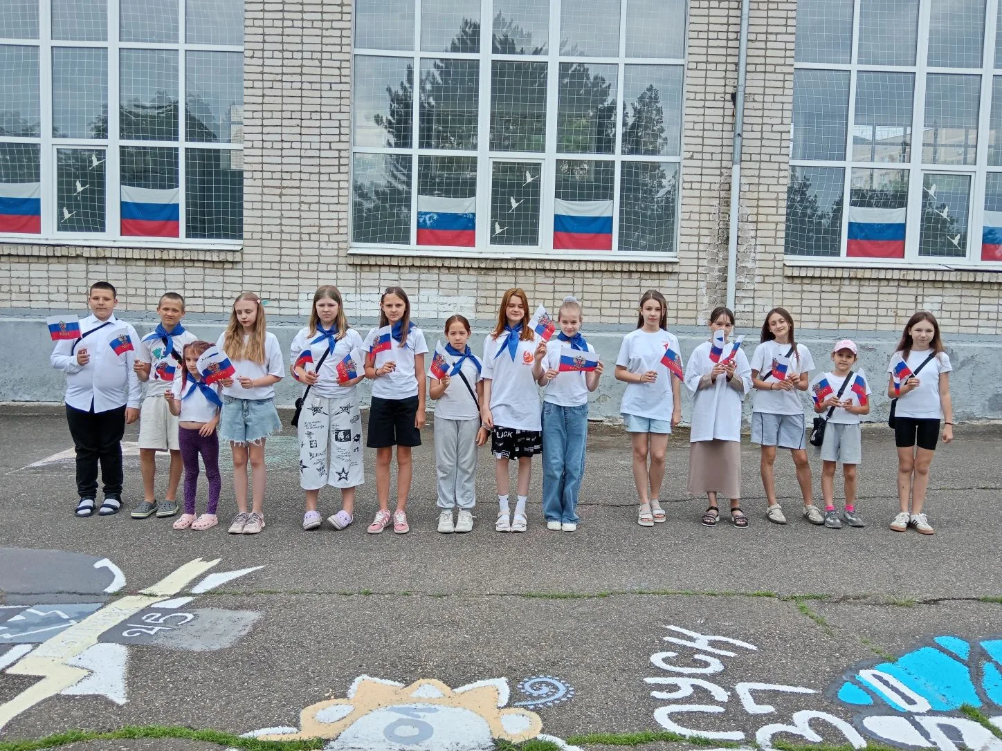 12 июня - День России 🇷🇺

Это особенная дата, с которой началась история современного государства 