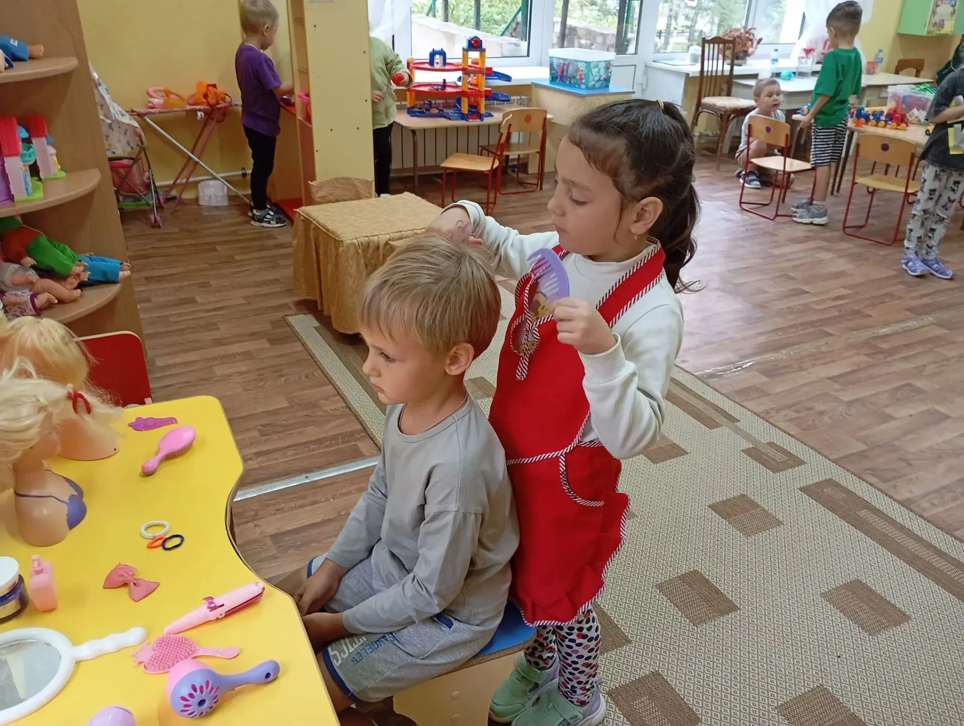 🎉 Сюжетно-ролевые игры в детском саду: мир, где ребёнок — главный герой! 🎉