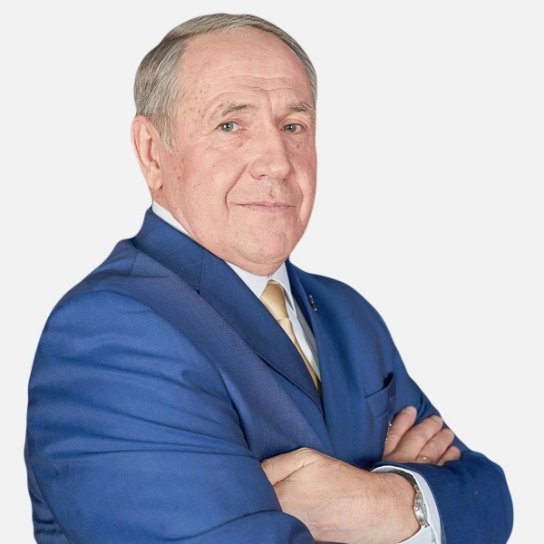 Владимиру Голикову — 72! 

В составе московского «Динамо» легендарный нападающий провел 299 матчей, 