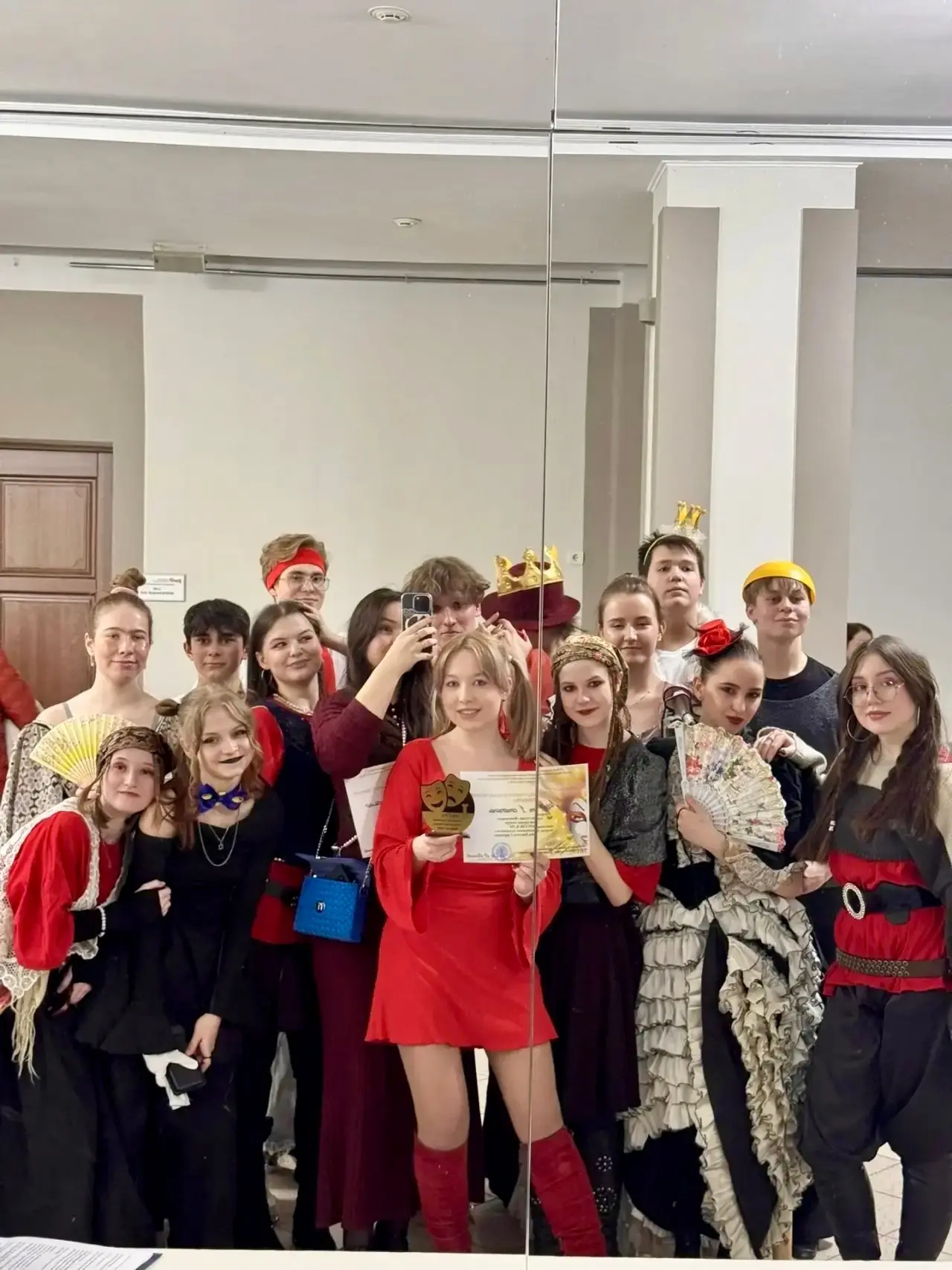🏆 ЕСТЬ ПОБЕДА! МЫ — ПЕРВЫЕ! 🏆  Друзья, у нас потрясающие новости! Старшая группа «Амур» театральной 