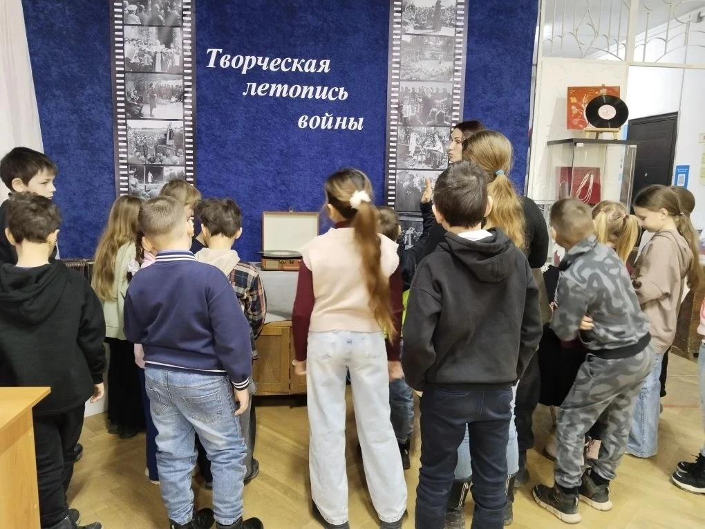 #СЕТЕВОЕВЗАИМОДЕЙСТВИЕ Ученики 2 «А» класса активно проводят время в рамках месячника военно-патриот