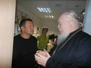 Человек далекий от Бога, как бы он ни напрягался, как бы ни думал, не может понять, в чем он грешен.
