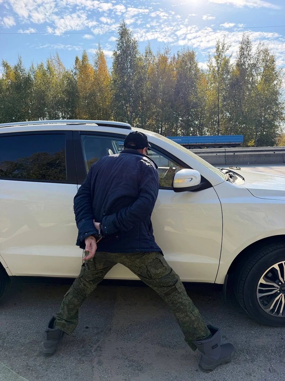 🚨 В Мегионе полицейские изъяли более 100 граммов мефедрона у местного жителя