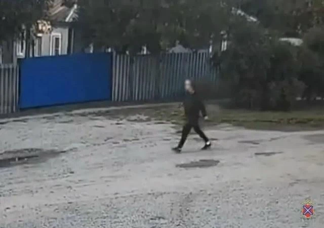 Оперативники Новоаннинска задержали курьера мошенников, скрывавшегося в другом регионе

В полицию об