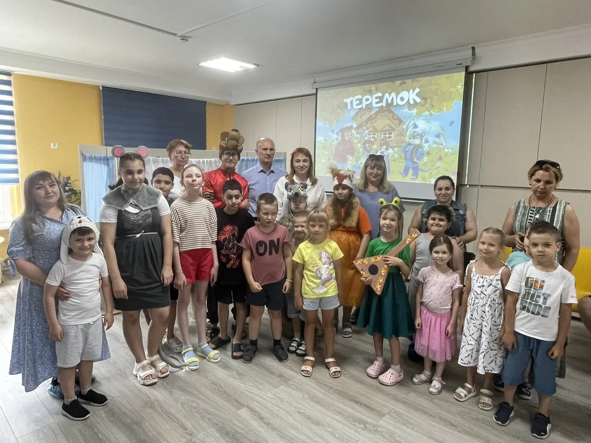 Рубрика: «Капельки добра»

💧Наш отряд «Капельки добра» отправился в гости к ребятам в реабилитацион