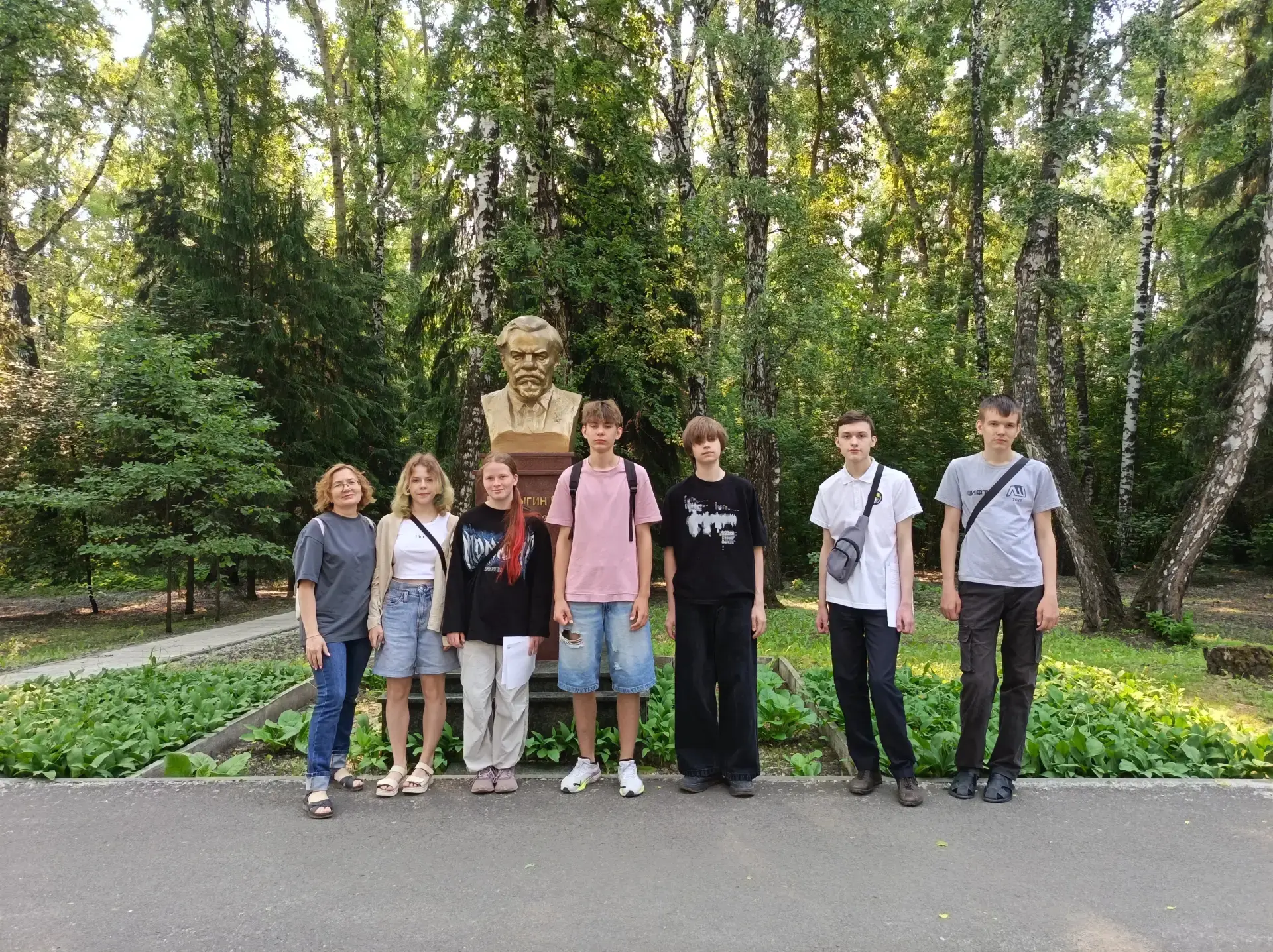 ✈️ Из лицея - в мир большой авиации!

https://vk.ru/wall-286836_8251