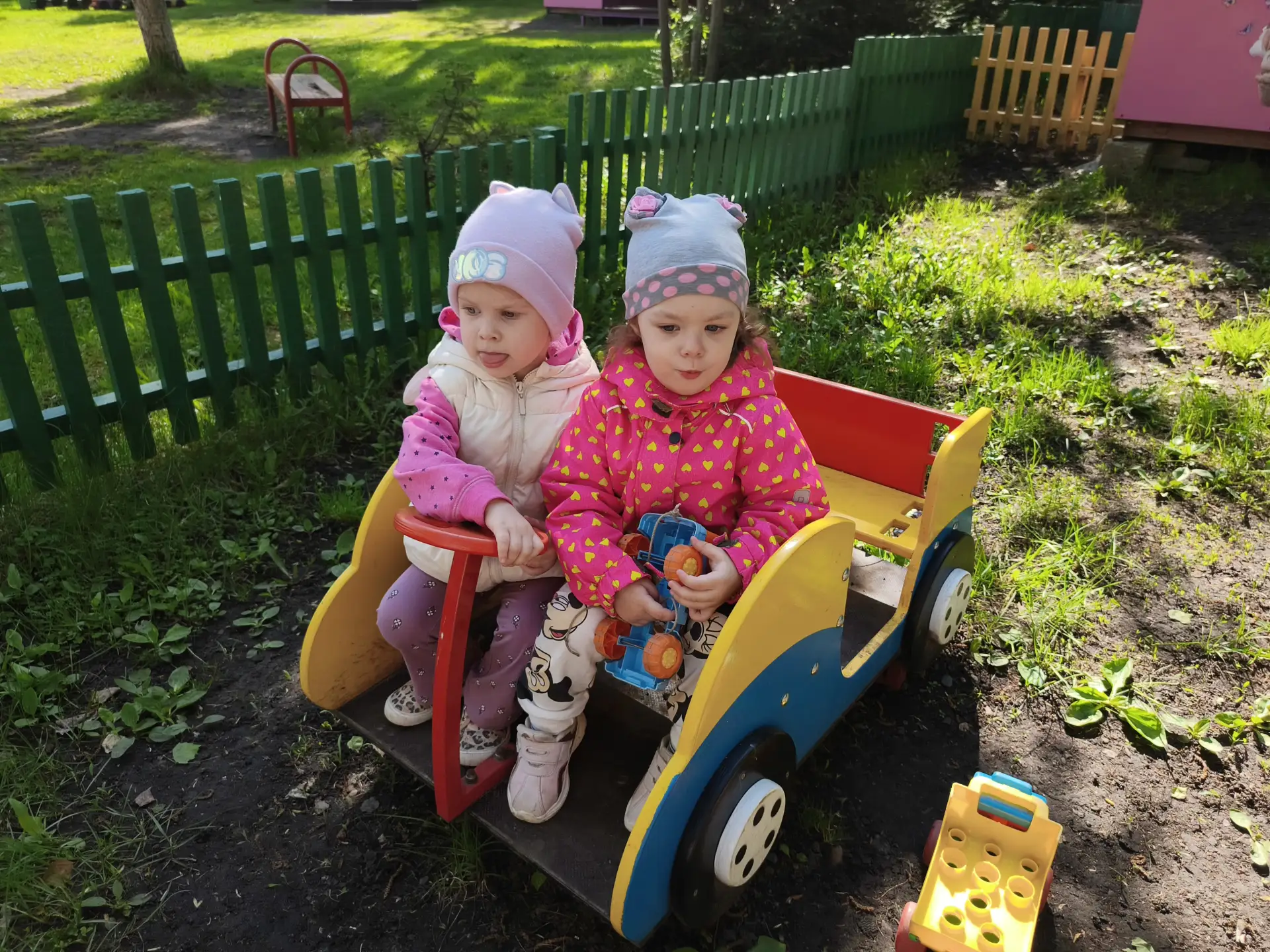 На прогулку выходи, свежим воздухом дыши.