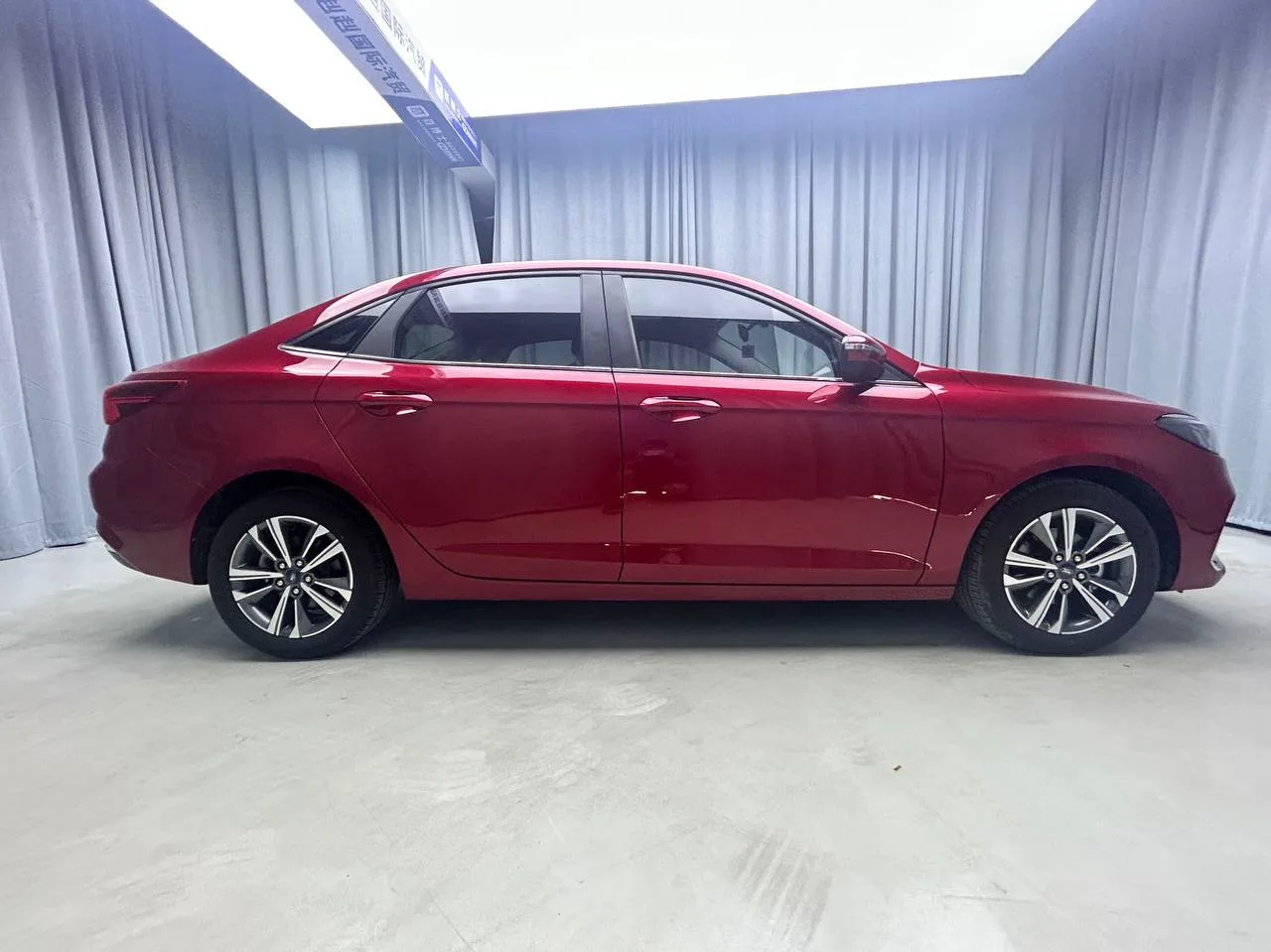 Ford Focus 2021 Diamond | 1.5L | 2WD | 8 300 км