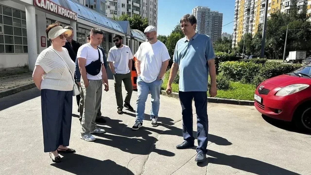 Митино | Мякинино | Строгино | Москва🏡

Сегодня, 18 июля, глава управы  района Митино Низамов Алекс