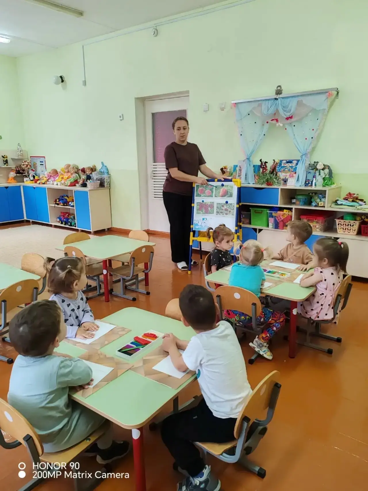 🎉 В ранней группе прошло творческое занятие!