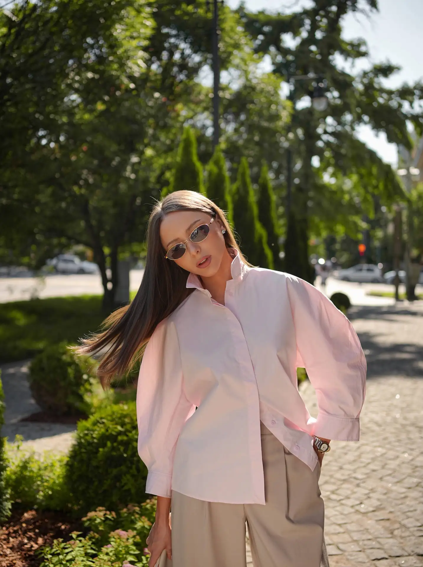 Красивые моменты и мой образ дня🩷

Рубашка Zara
Брюки Zarina
Клатч Love Republic 
Босоножки Lera Ne