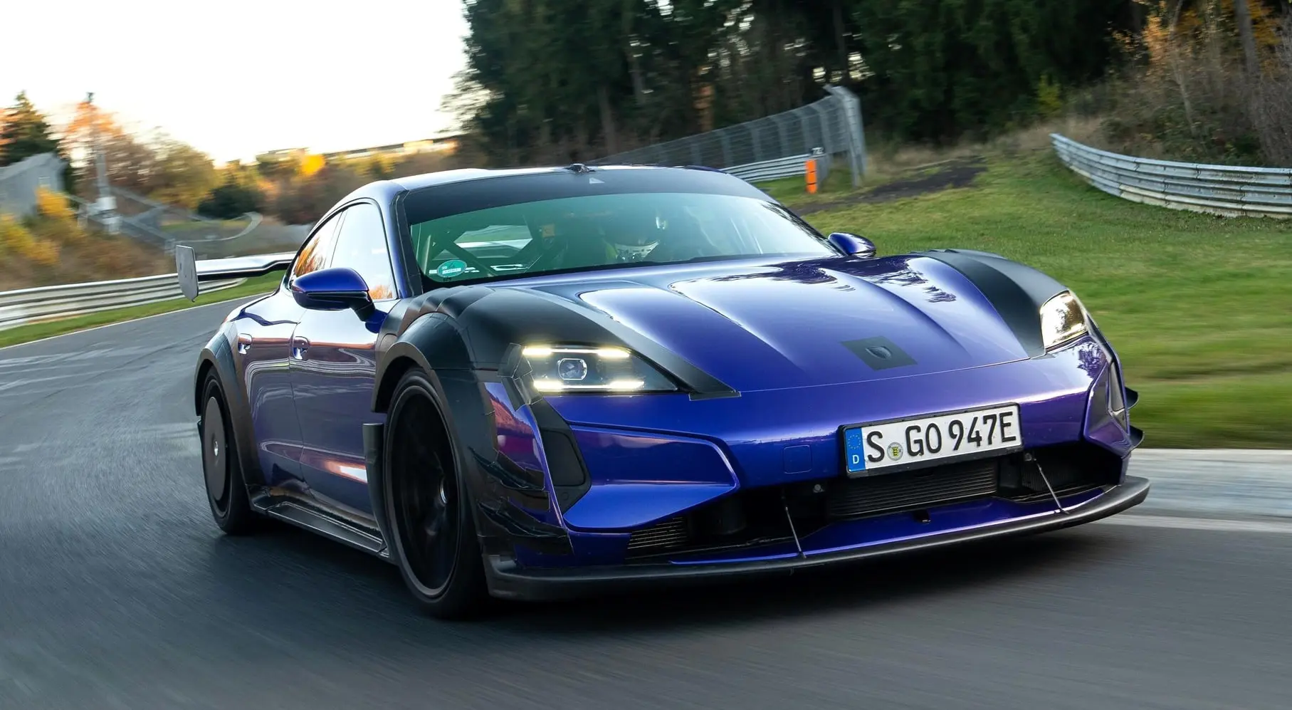 Porsche вернула рекорд Нюрбургринга у Xiaomi   Porsche Taycan Turbo GT Manthey Kit установил новый р