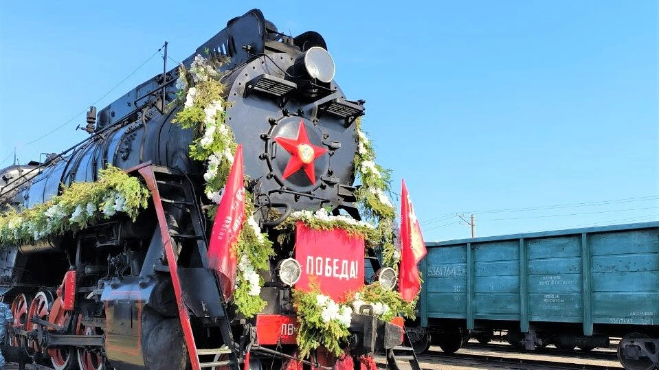Дорогие ученики, уважаемые родители и педагоги!
В год 81-й годовщины Великой Победы Свердловская жел