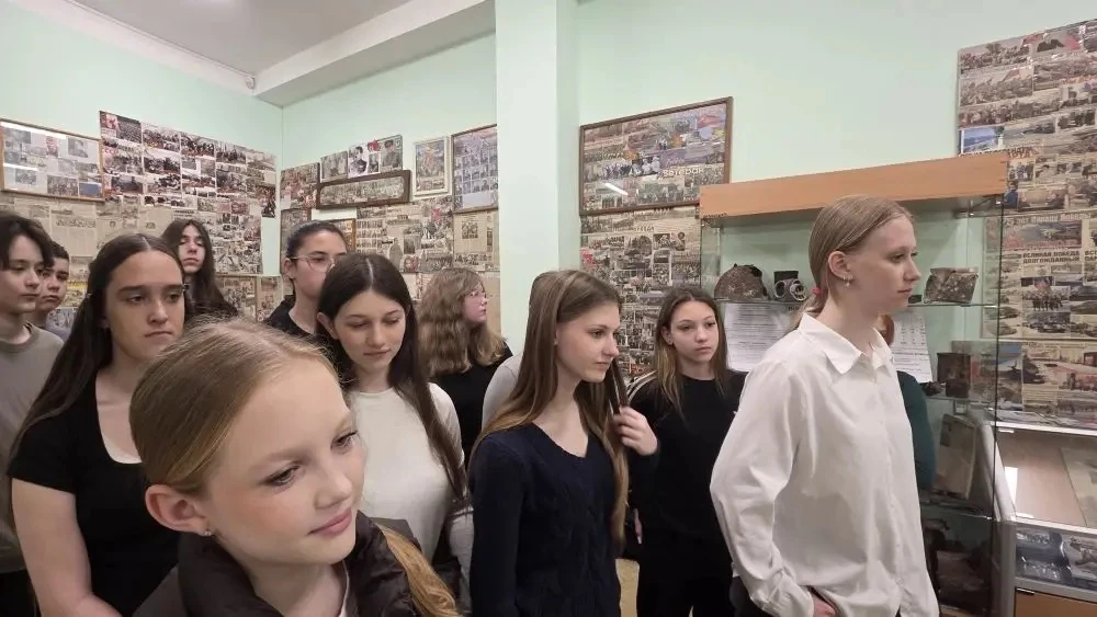 🕊️ «Память, которая живёт»  В преддверии памятных дат Великой Отечественной войны ученики 8-В класса