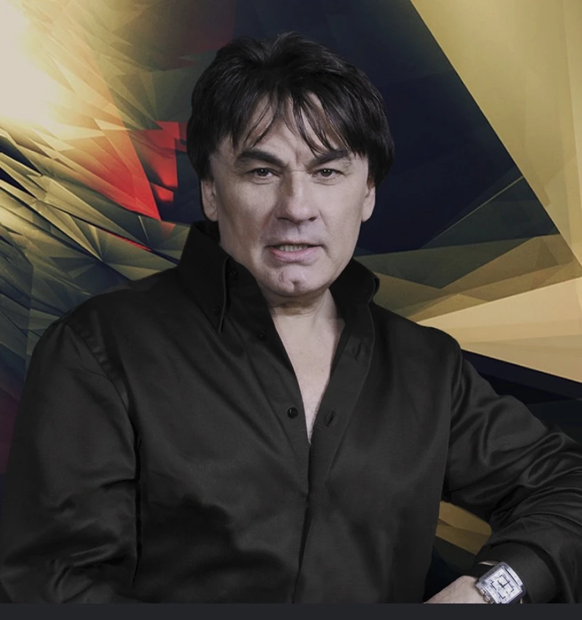 12 сентября в КРК Пирамида состоится большой концерт Александра Серова — легендарного а...