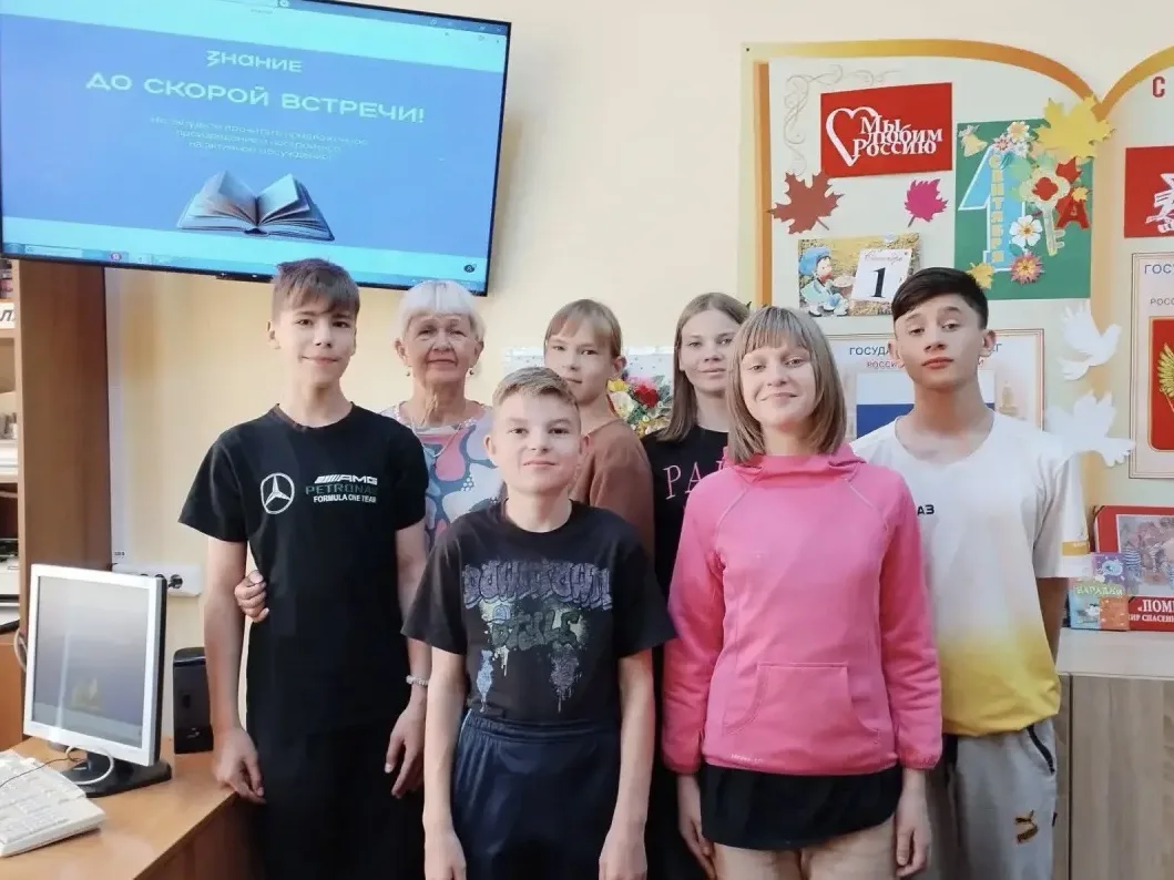📌 ОТКРЫВАЯ ТАЙНЫ РУССКОГО ЯЗЫКА: ВСТРЕЧА ЛИТЕРАТУРНОГО КЛУБА «КНИГОЛЮБЫ»