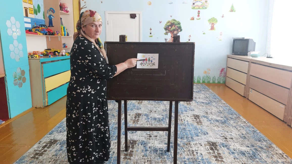 Рисование на тему «Моя семья» в младшей группе