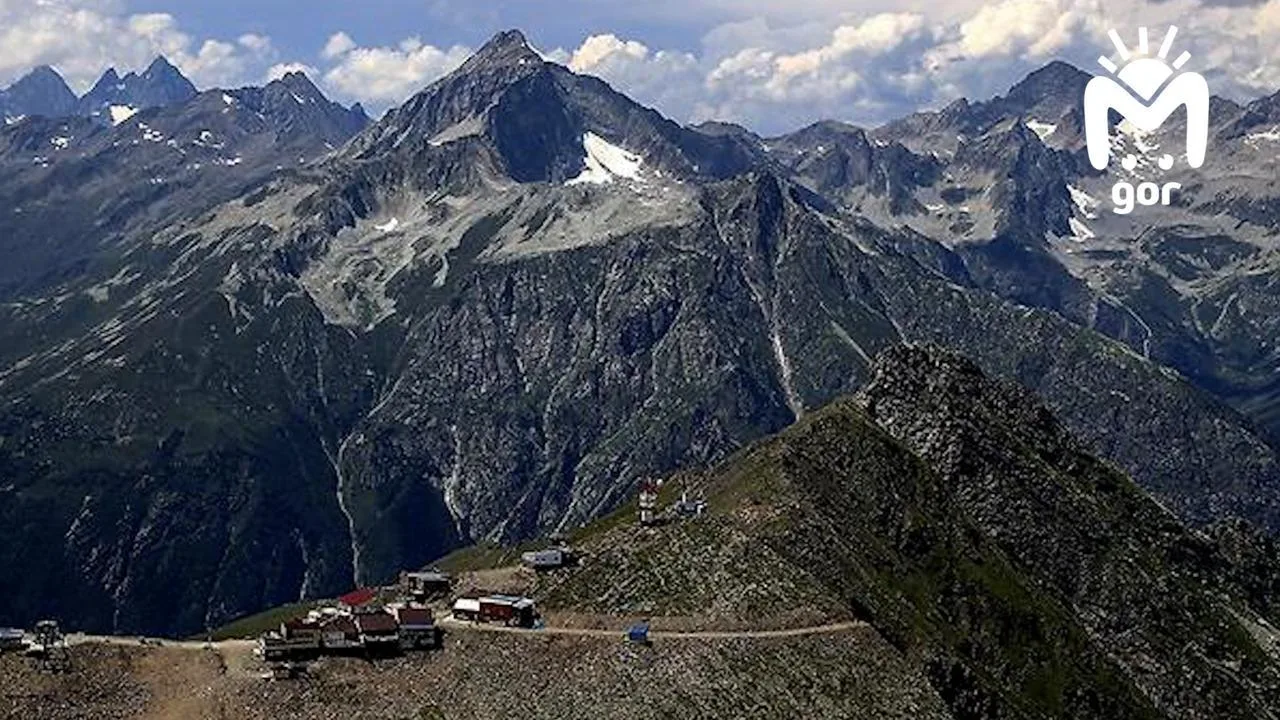 ⛰ Турист из Владимира погиб при восхождении на пик МИФИ

В Карачаево-Черкесии погиб турист из Владим