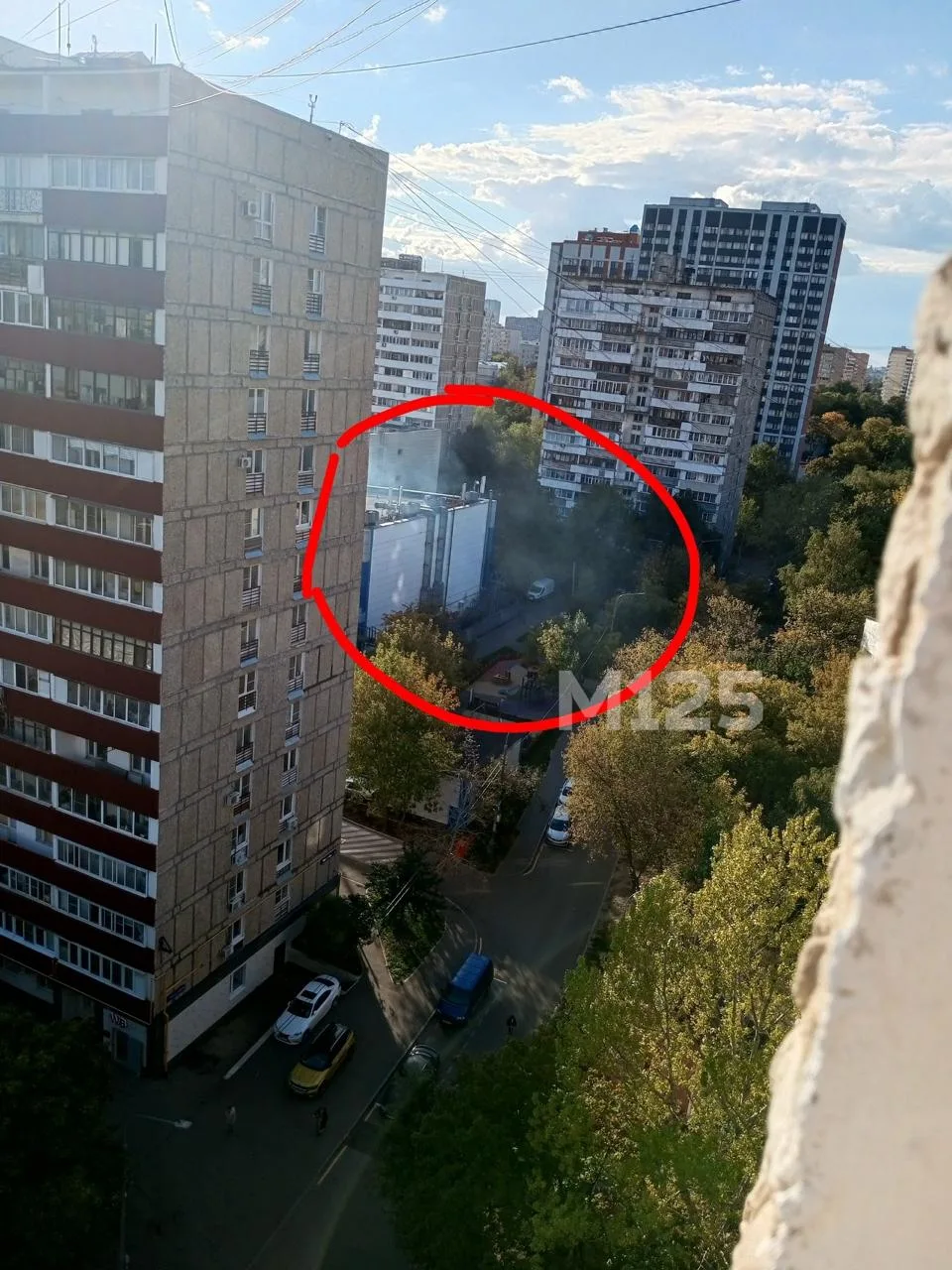 👀 Сергей показал "дымовуху" в 1-м Новомихалковском. Делится, что такой столб стоит от ...