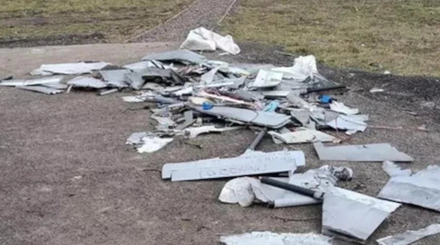 Если вы нашли обломки беспилотника во дворе, в лесу, на детской площадке, сообщите об о...