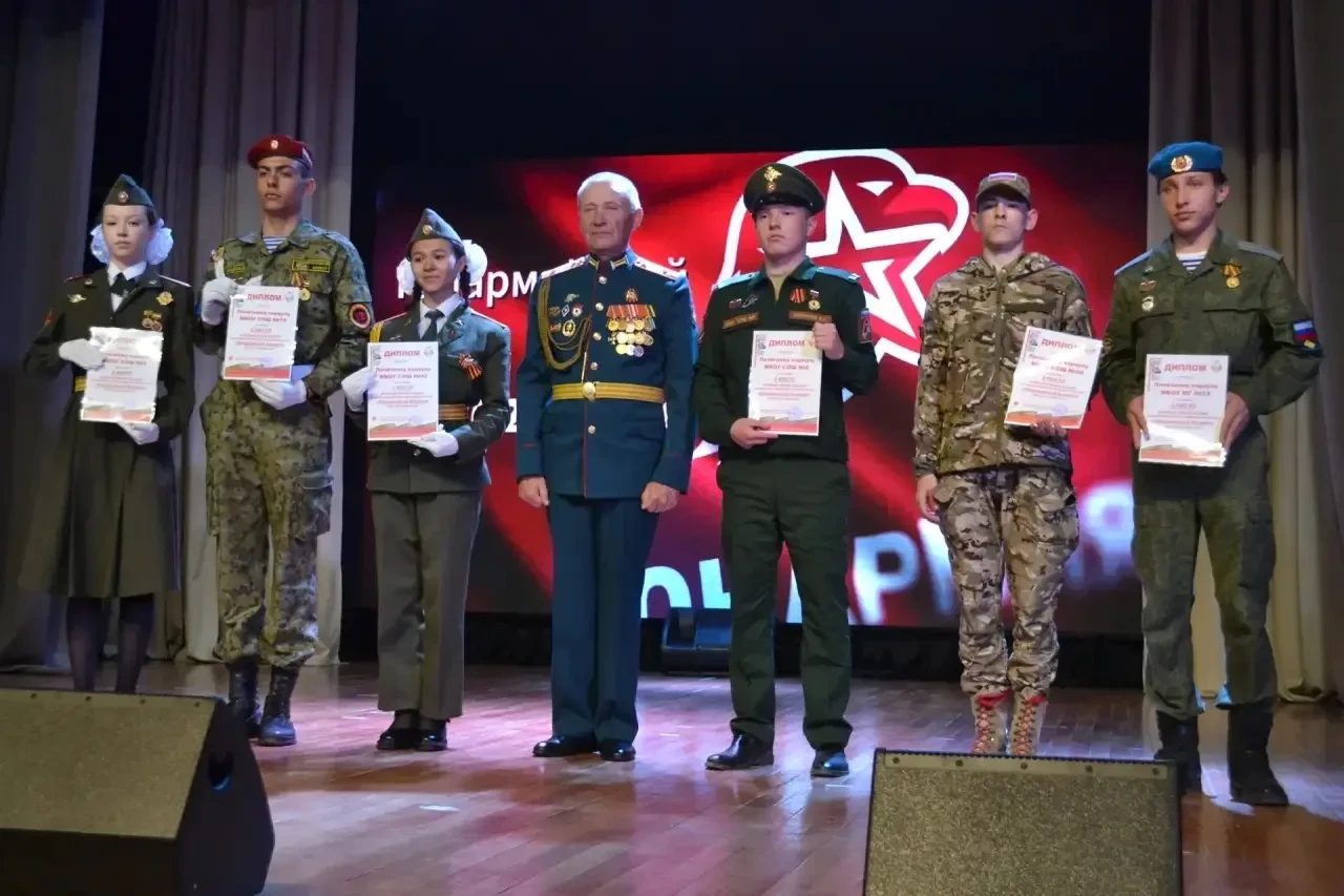 ✨Итоги комплексной военно-спортивной игры «Юнармейский Азимут» 2025–2026✨   В Чите подвели итоги ком
