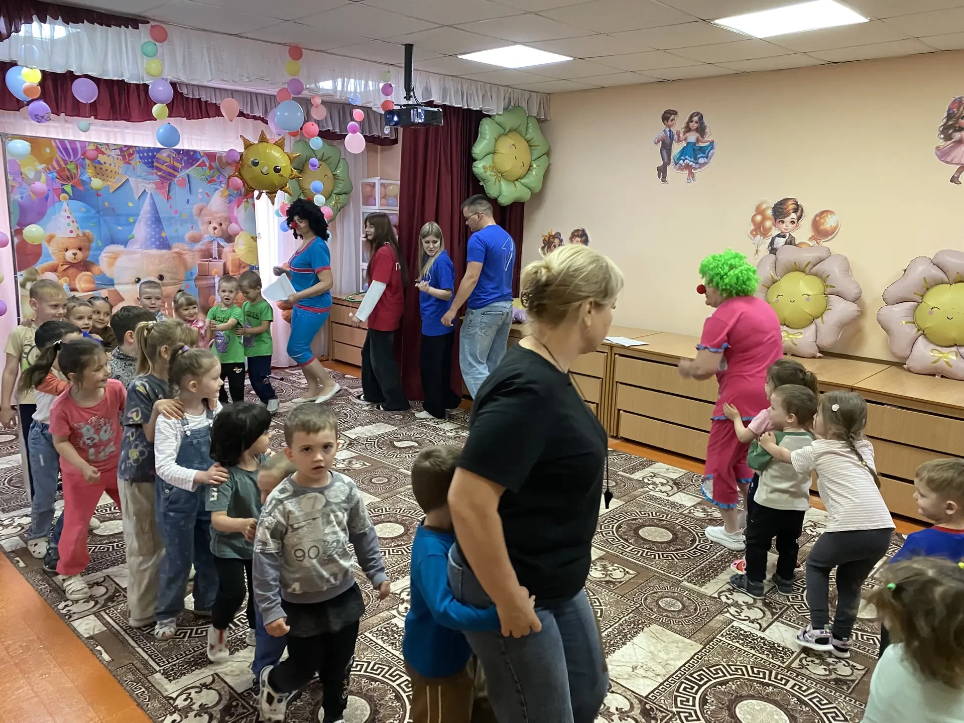 С  Международным днем защиты детей!