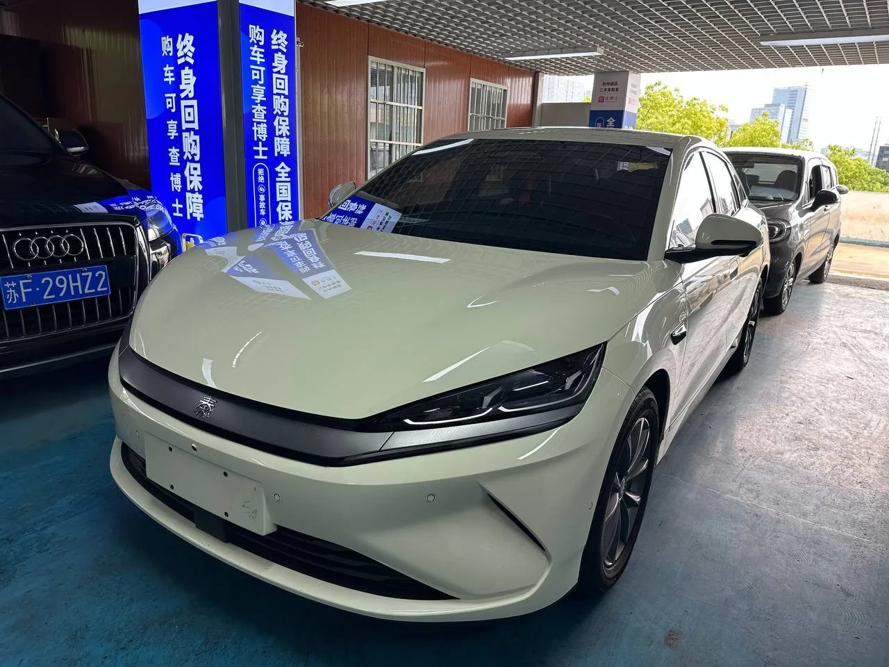 ✈ Выкупили BYD Qin LEV для Виталия из Губкина

🗓 2025 год 
🚗  Пробег - 11300 км

— электро, 110кВТ