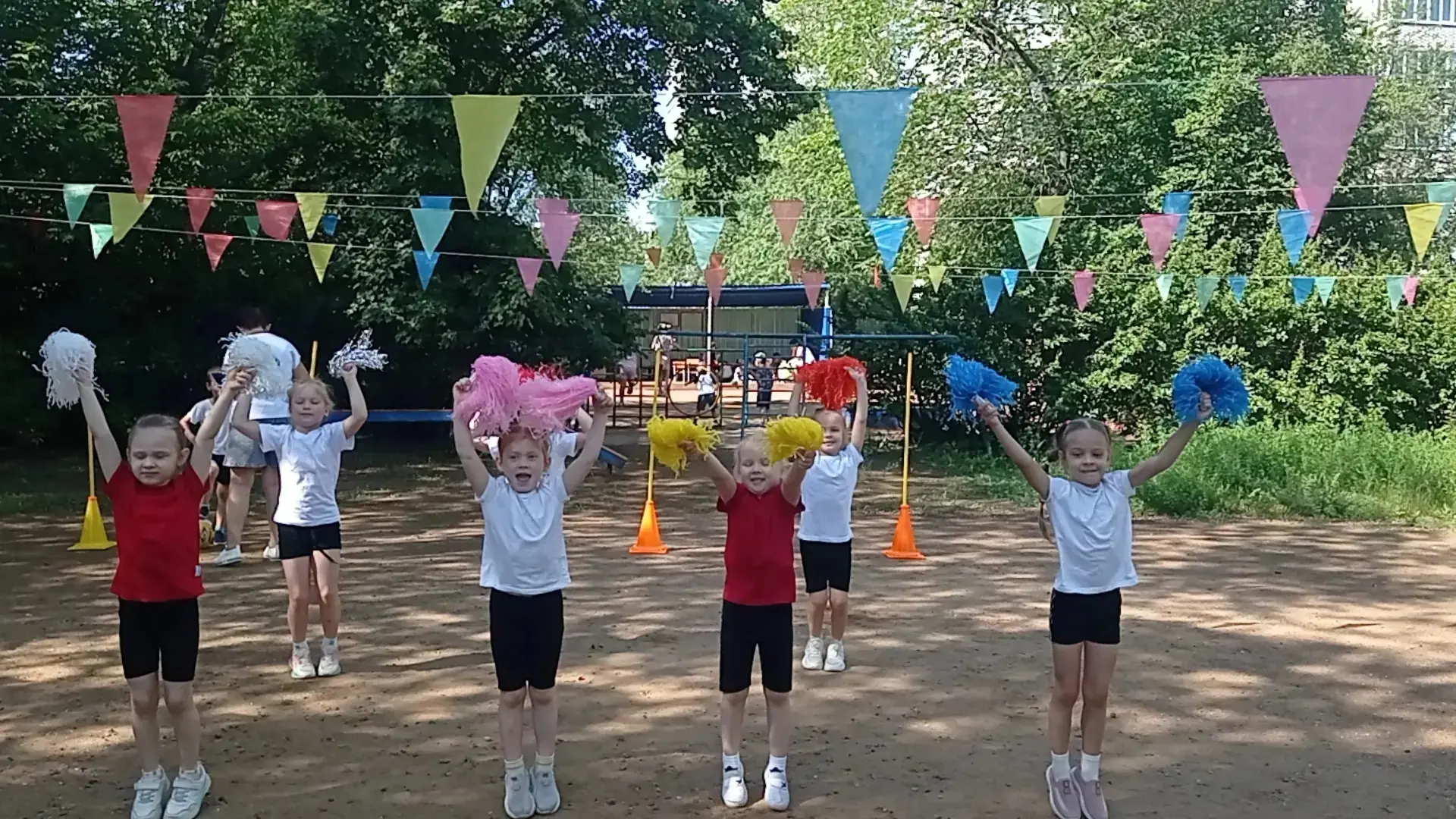 ⚽🎮 Привет, футбольные фанаты! 🎉 

Готовы испытать свои навыки в квесте, который поможет вам стать 