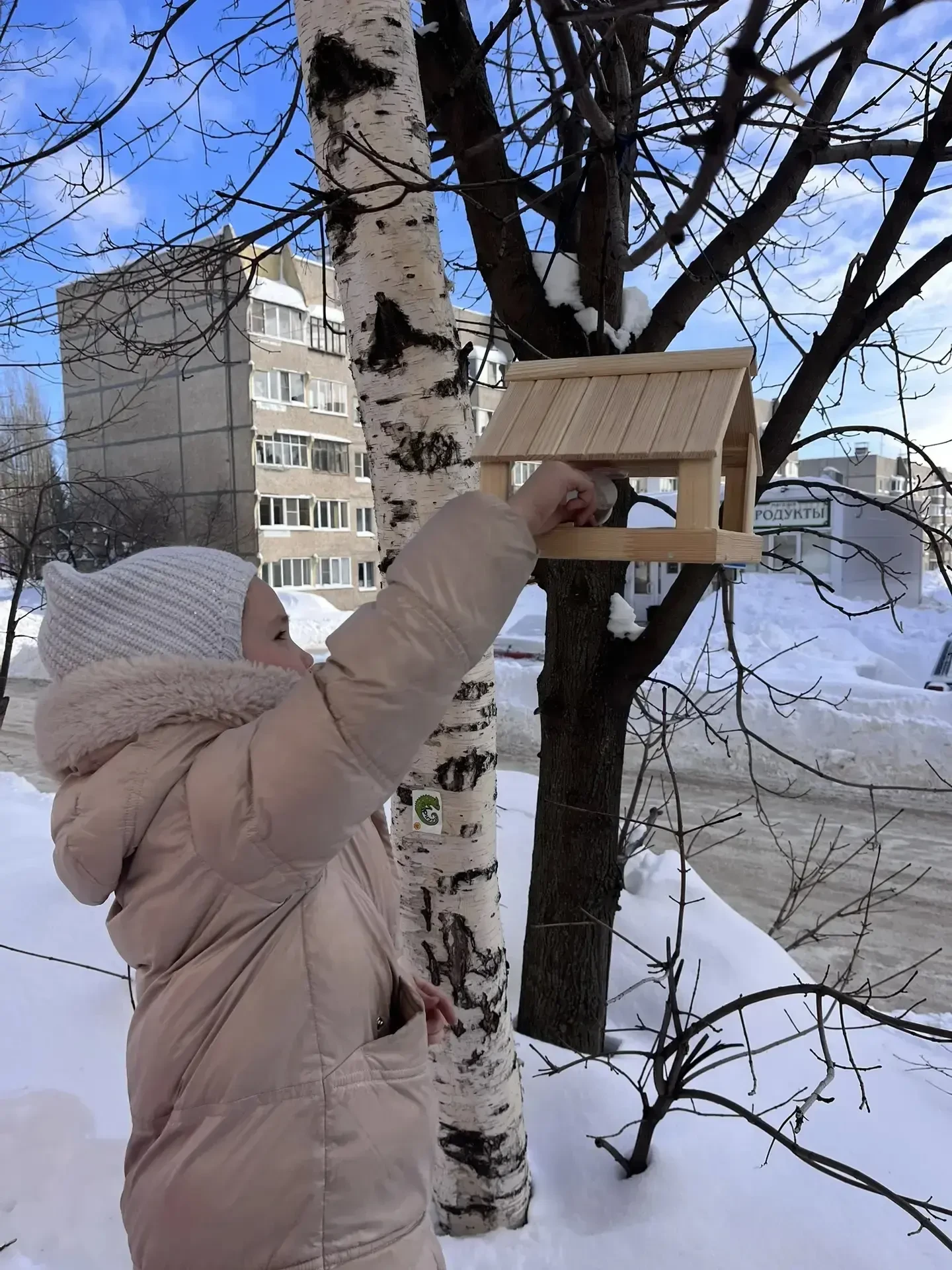 **Юные защитники природы** 1 «А» класса сегодня совершили настоящий подвиг! Под  руководством своего