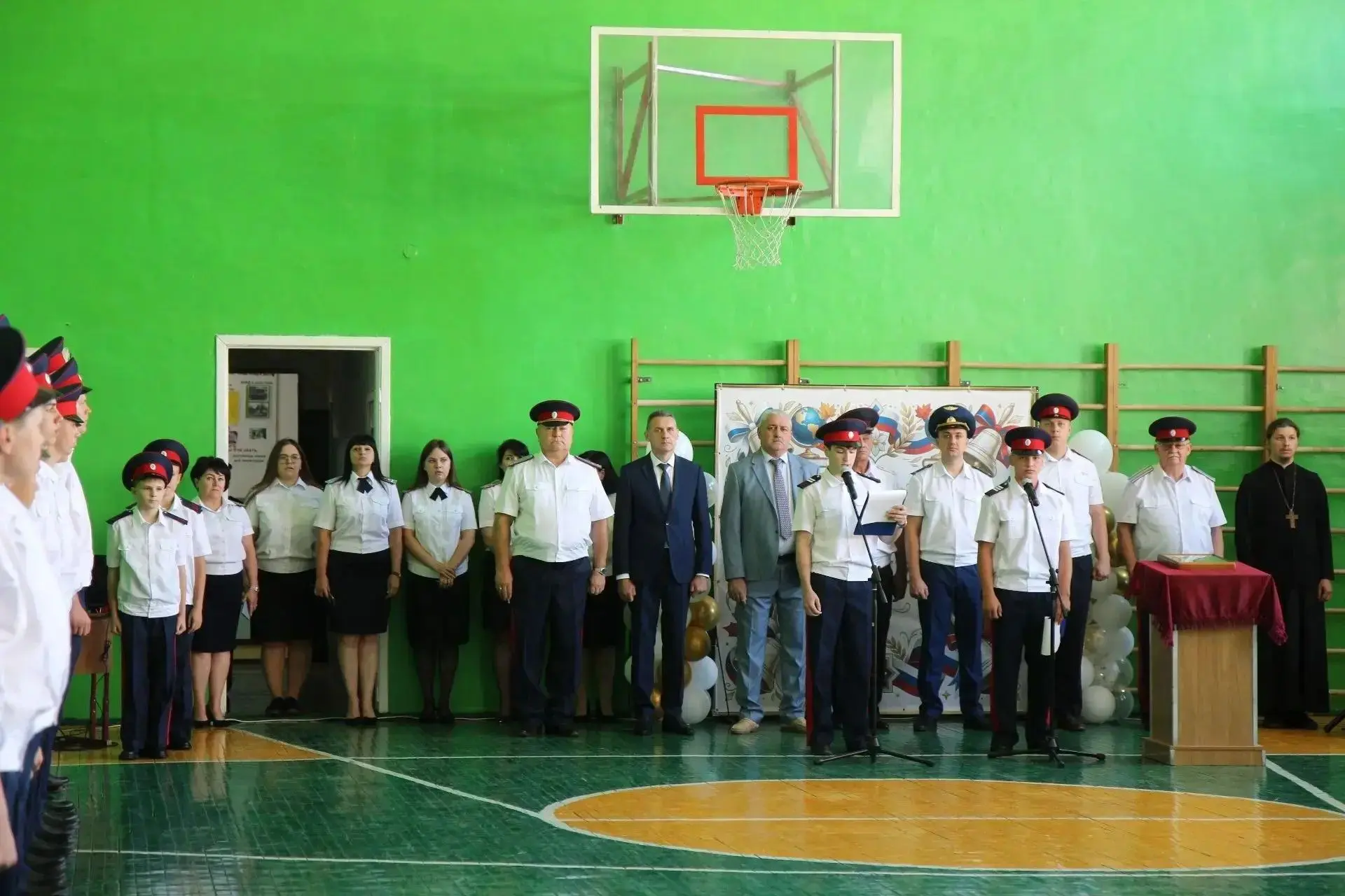 Сегодня, в День знаний, совместно с заместителем Губернатора Ростовской области Михаило...
