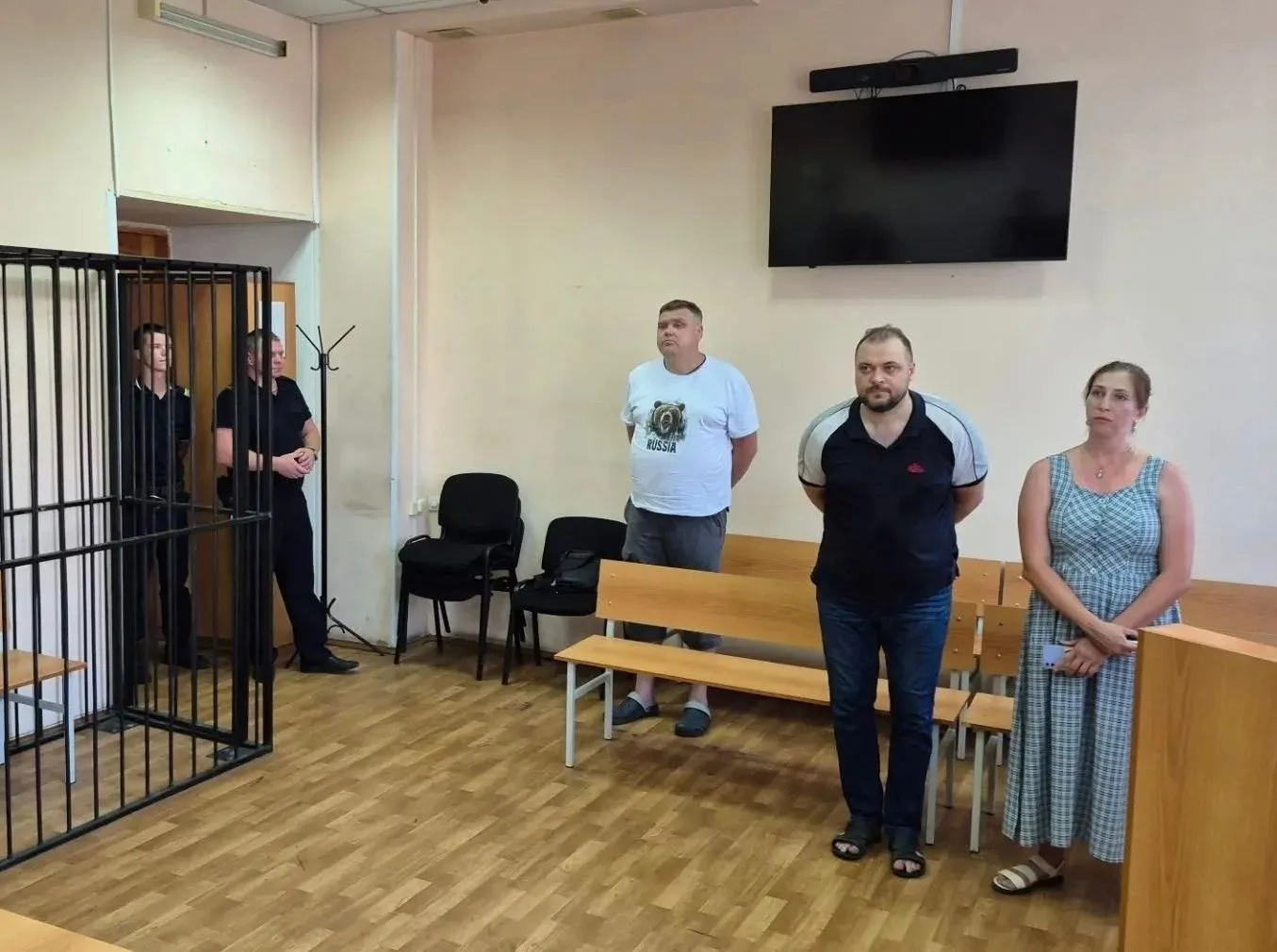 ⚡️В Нижнем Тагиле экс-директор УК и директор ЕРЦ осуждены за хищение 2,4 млн рублей с капремонта мно