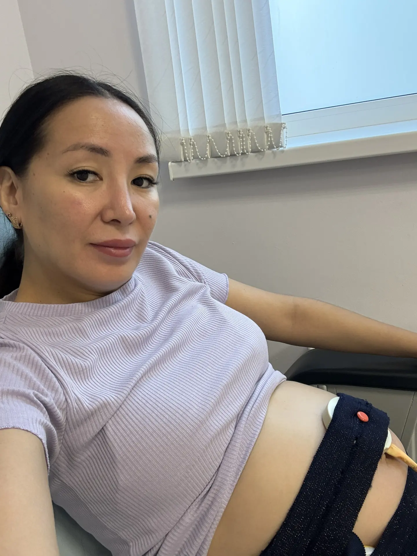 Всем Доброго денечка🫶Сегодня впервые была на КТГ🤪 просидела 40 мин. Уже и воду попила и грушу поел