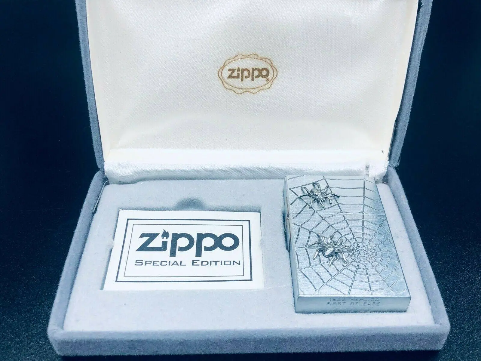 Zippo 1933 Replica Spider Web.