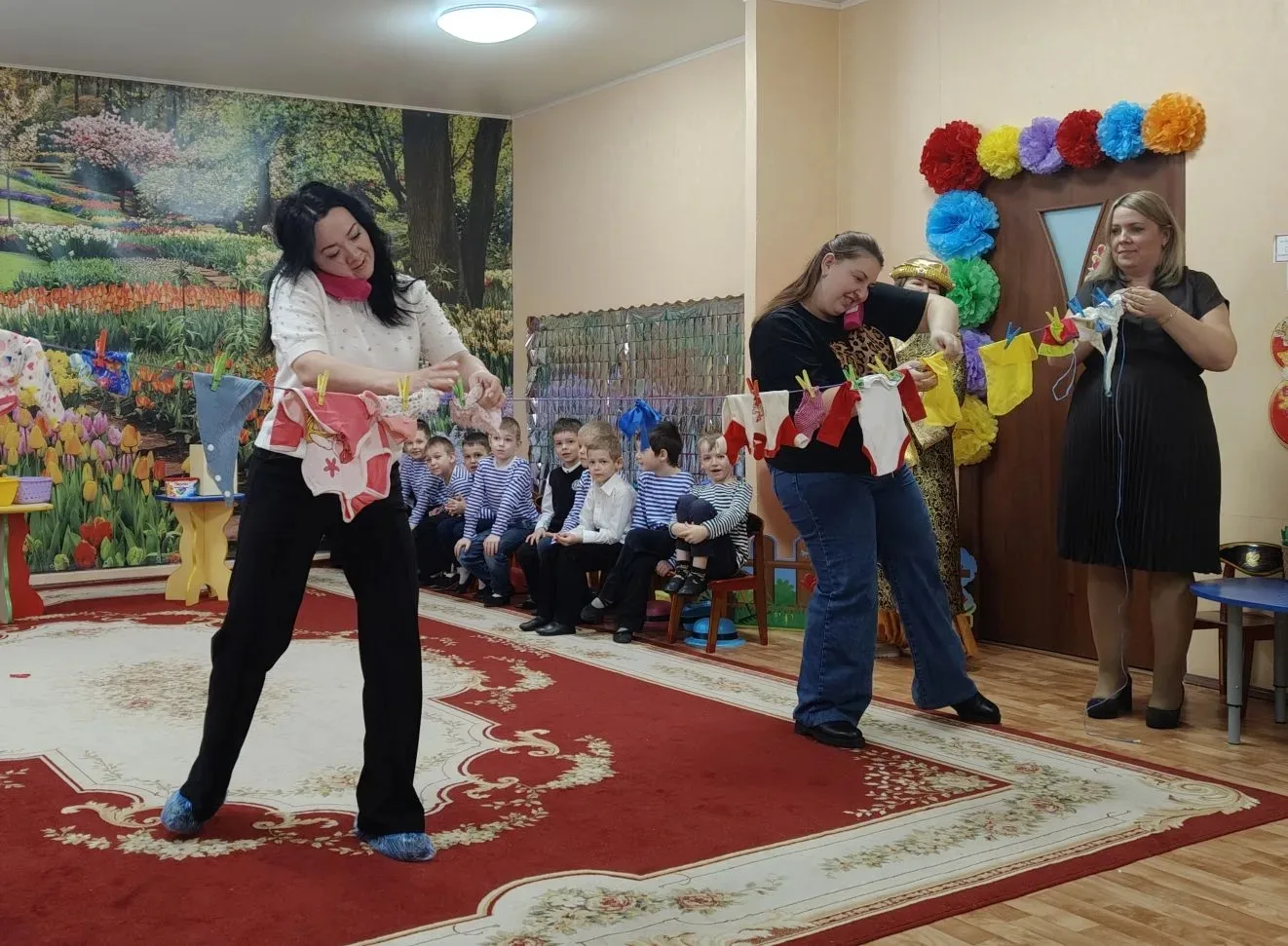 Как отметили Международный женский день в #ДО_Родничок  ☀️Утренники в старшей и подготовительной гру