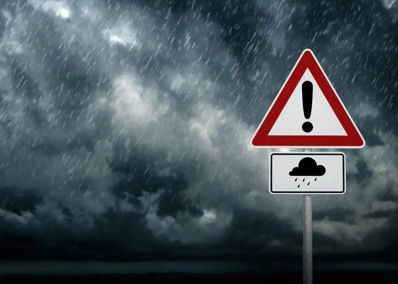 ⚡️⛈️💨Об ухудшении погоды предупреждают жителей Будённовского округа  По прогнозам синоптиков, с 15 п