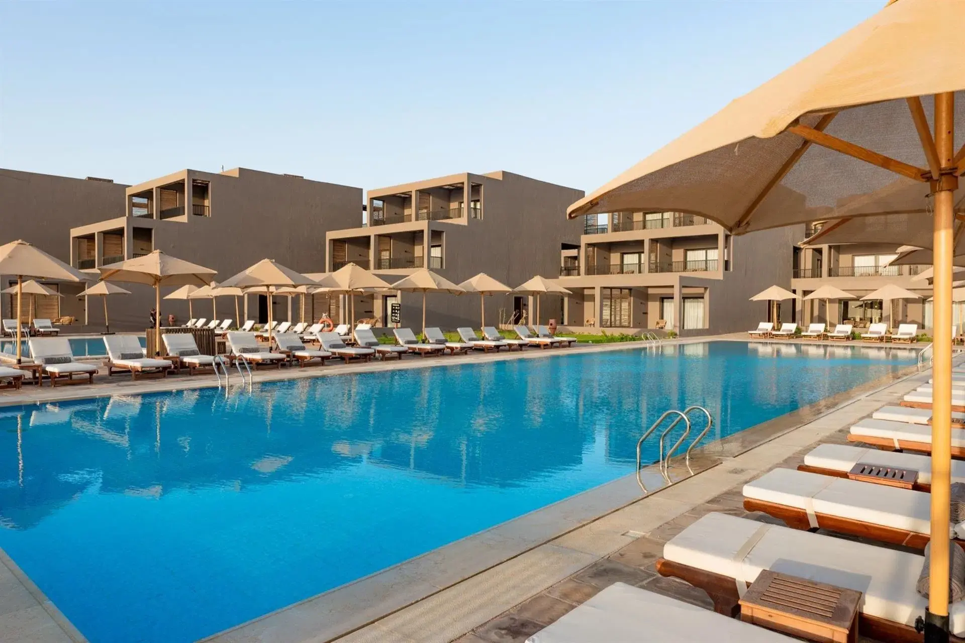 📍Sentido Naga Bay 5* – для ценителей комфорта, красивого подводного мира и стильных ин...