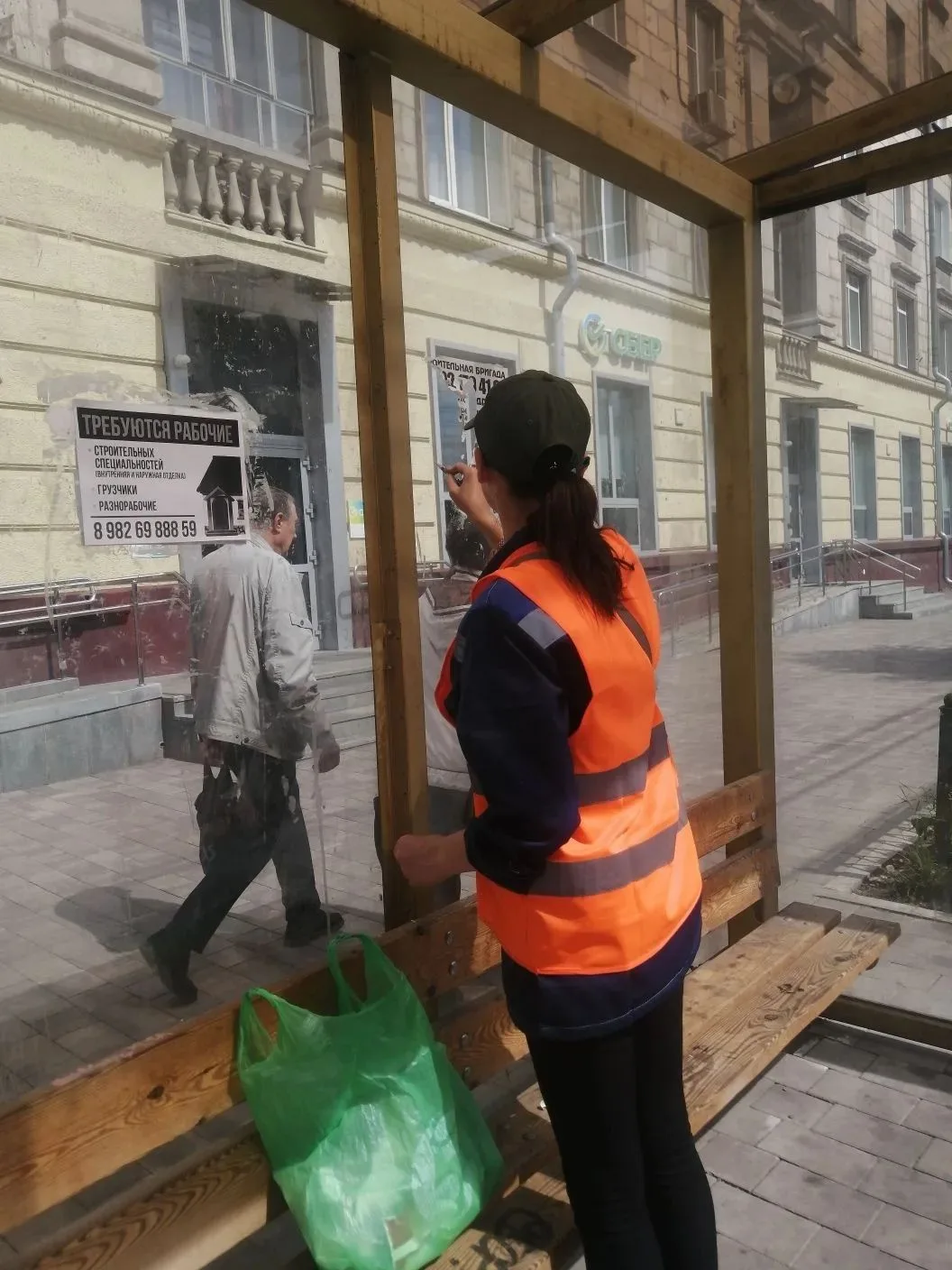 Специалисты нашего предприятия на регулярной основе устраняют последствия хулиганских действий на ос