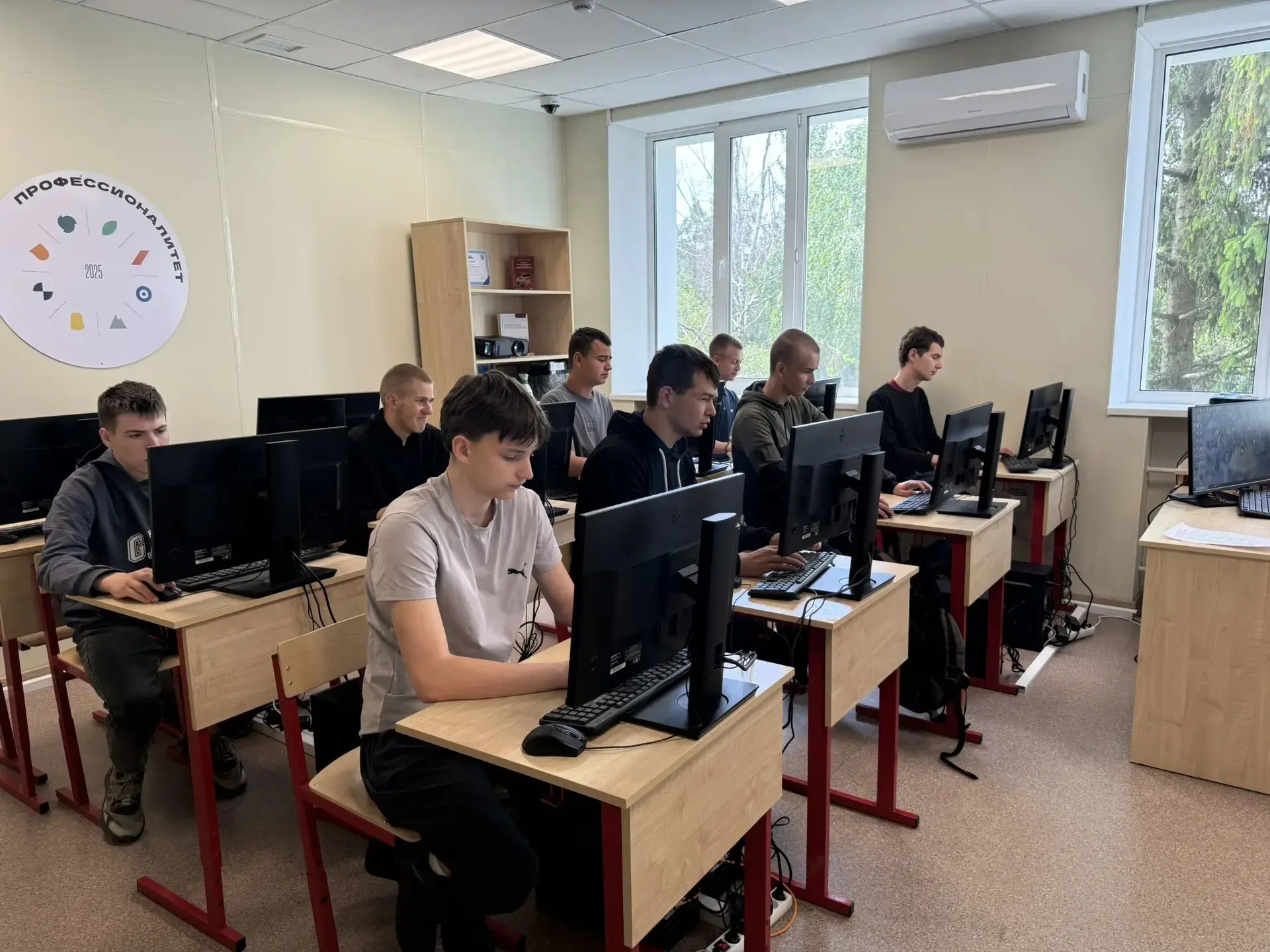 🌱 Агродиктант: студенты «Профессионалитета» проверили знания о сельском хозяйстве!