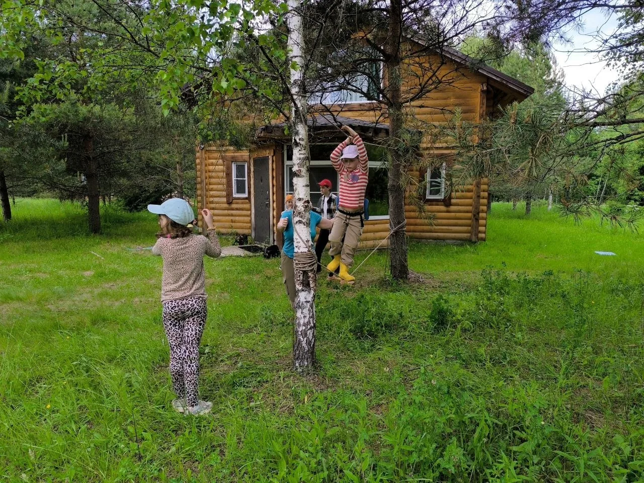 А вот так вчера было на программе "Звездные Псы")
Утро начинается с геройского вольеринга, потому чт