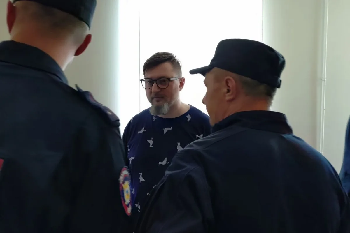 Градозащитник Мухин получил иск за посты о работах в доме на Добролюбова