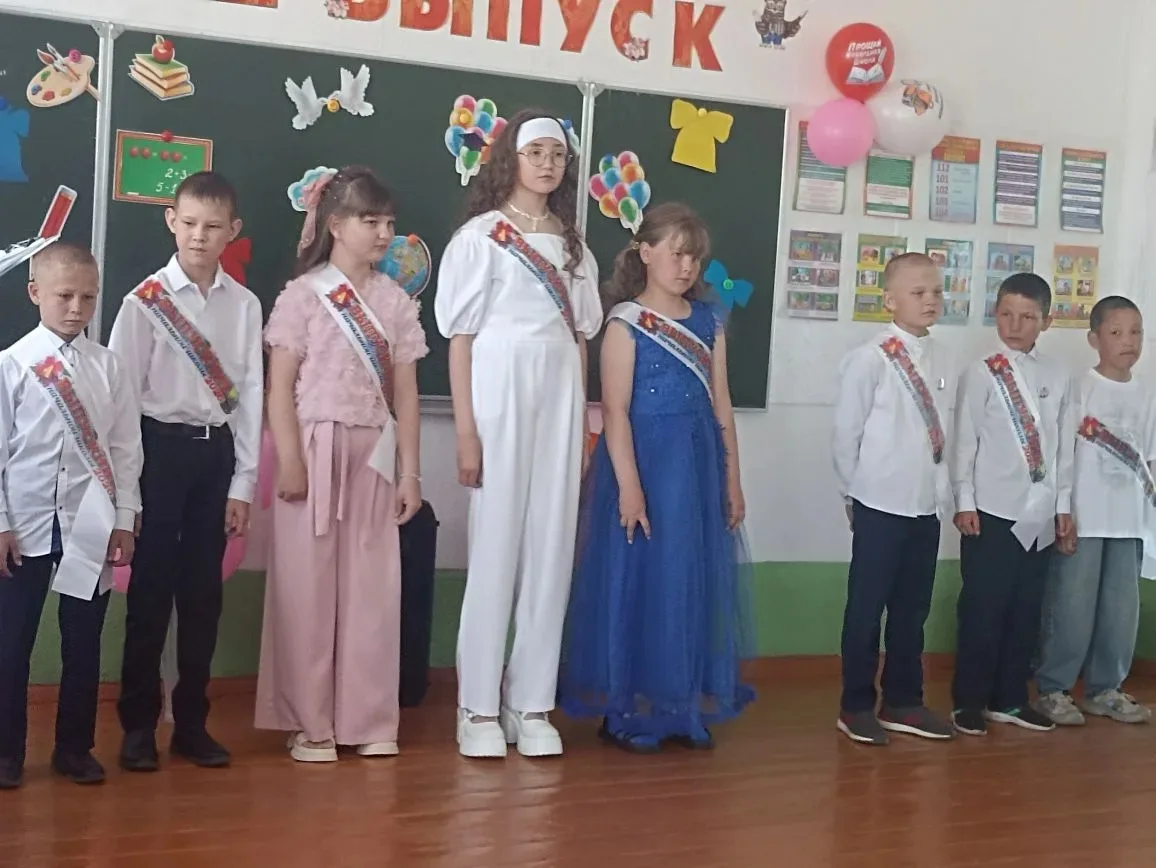 Сегодня 29 мая в МОУ: Хада-Булакская ООШ состоялся трогательный и запоминающийся праздн...