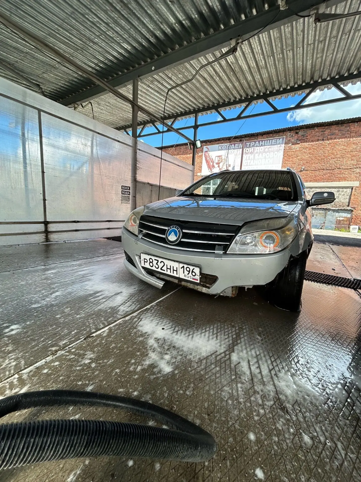 Продается Geely MK Cross 2012г на 1.5 двигателе 180т пробега
