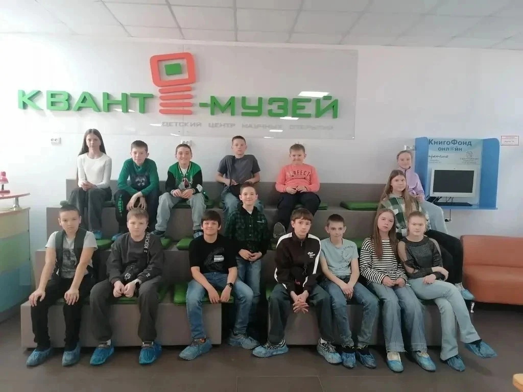 🚀 Наши шестиклассники отправились в настоящее научное приключение — посетили **«Детский технопарк «К