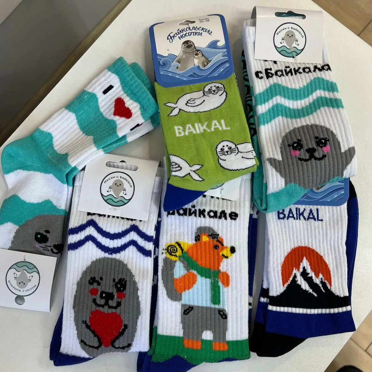 👀 Носки - это, пожалуй, самый универсальный подарок, который обязательно поднимет наст...