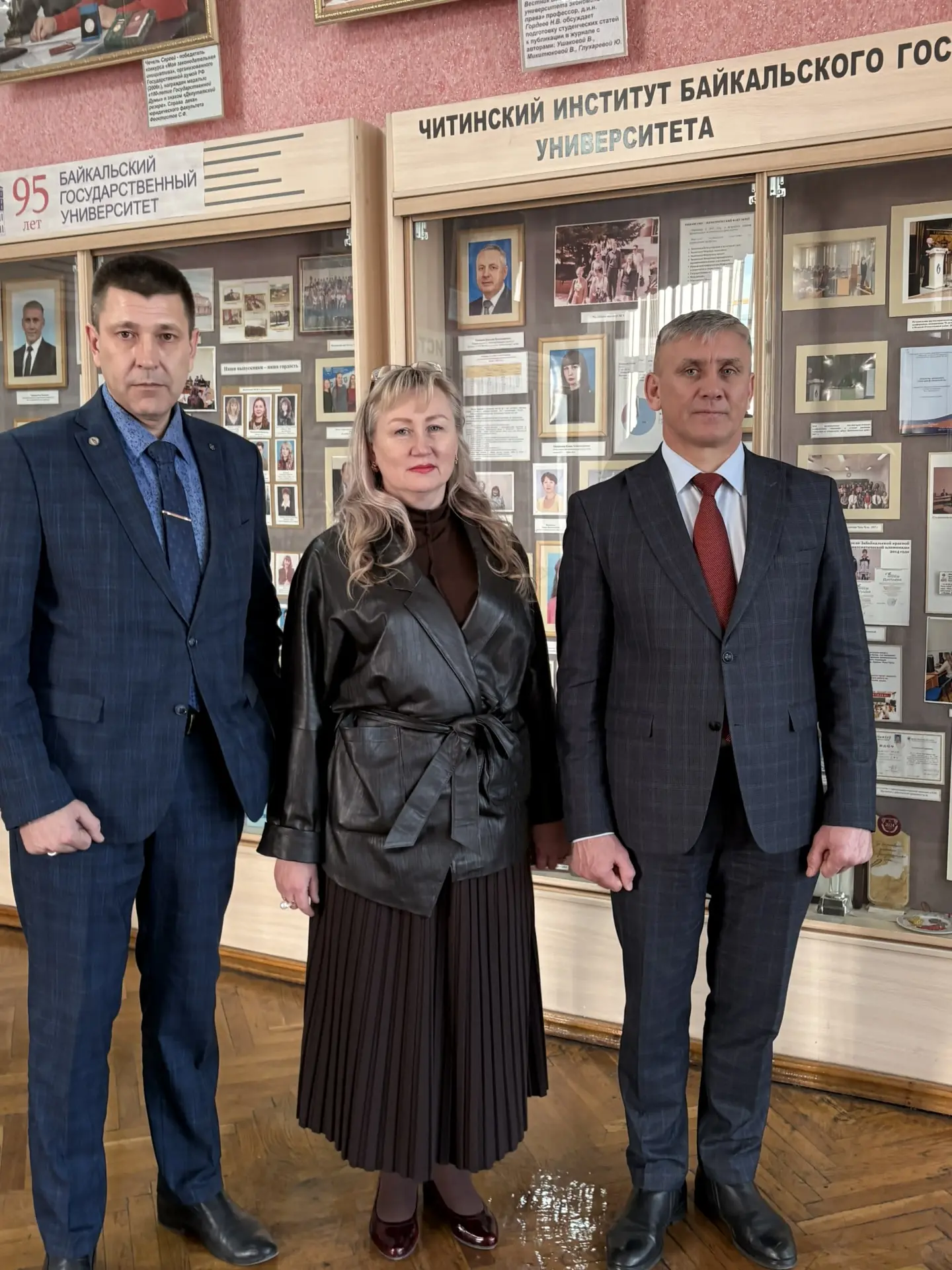 Ректор БГУ профессор О.П. Грибунов посетил Патриотический центр имени Героев России братьев Волосков